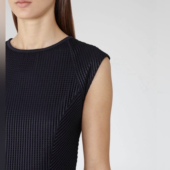 Reiss Size 6 Navy Blue Textured Mesh Cap Sleep Sheath Granger Dress - Picture 3 of 7